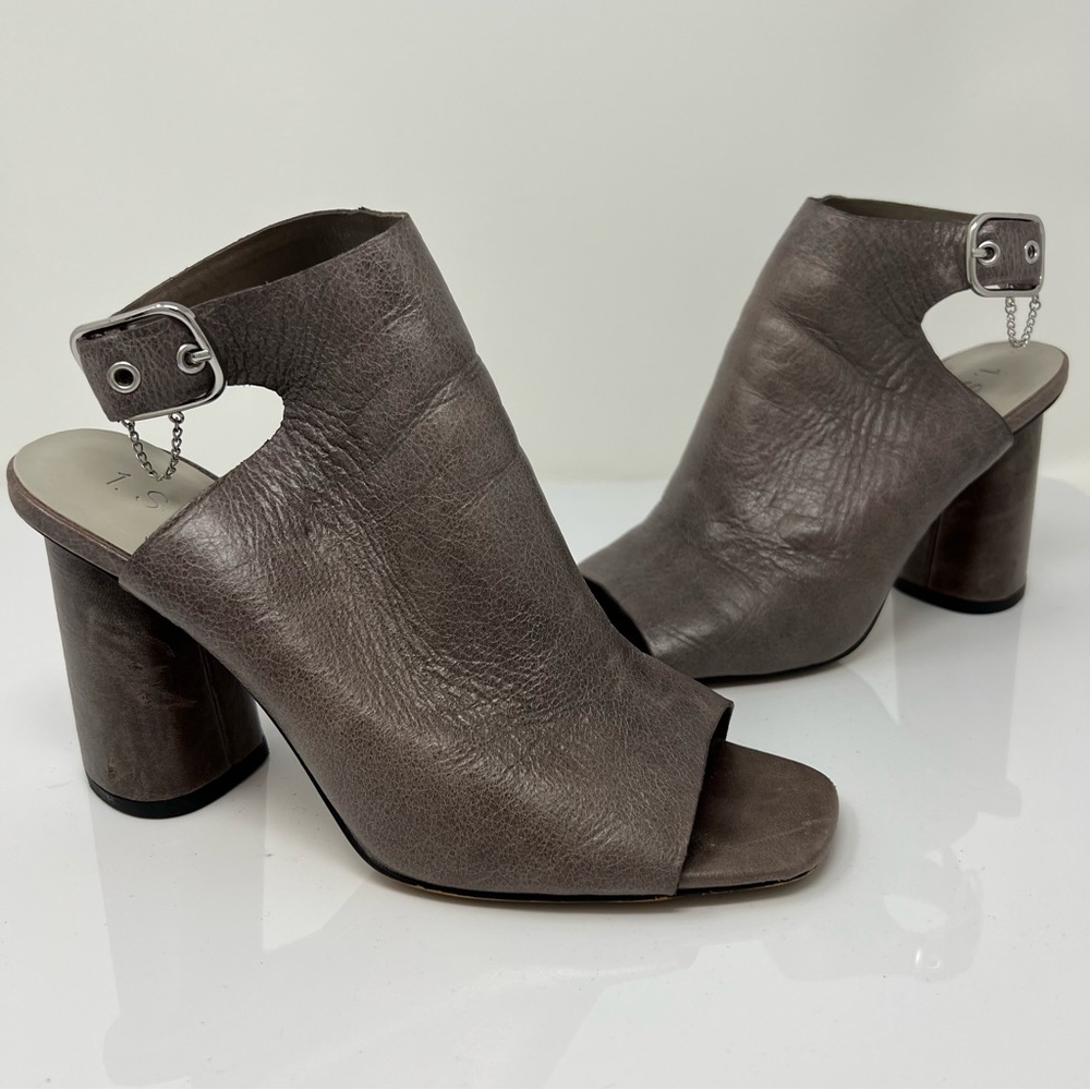 1. State Gray Open-Toe Leather Block Heel Sandals